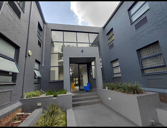 147M² OFFICE TO LET IN VORNA VALLEY